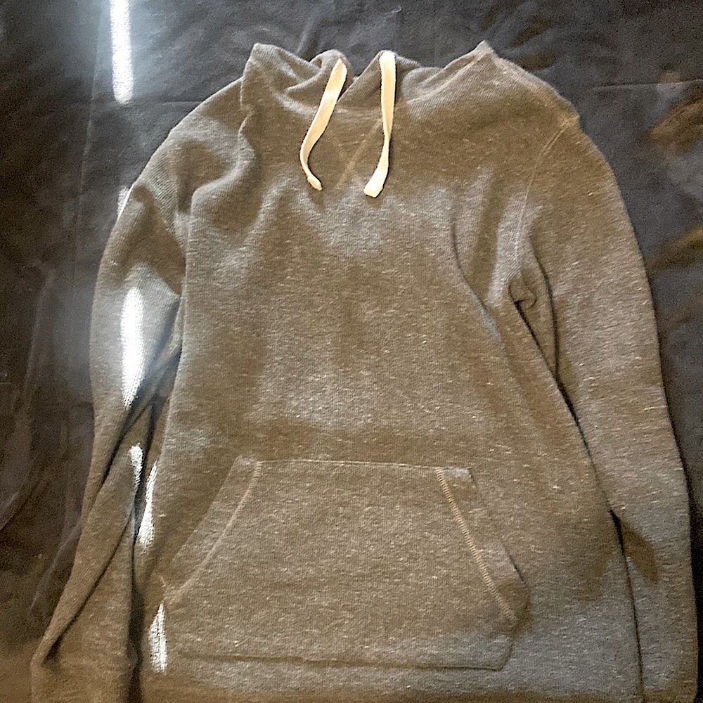 The size is a small and the brand it comes from is a brand called George